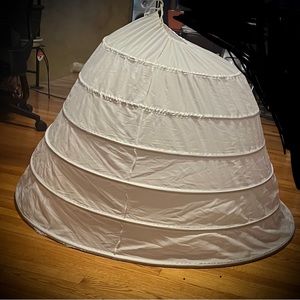 Quinceanera,wedding,sweet 16                       Dress Petticoat